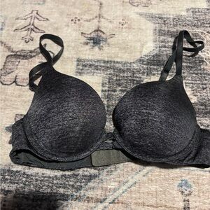 Victoria’s Secret Seamless Padded Gray T-Shirt Bra